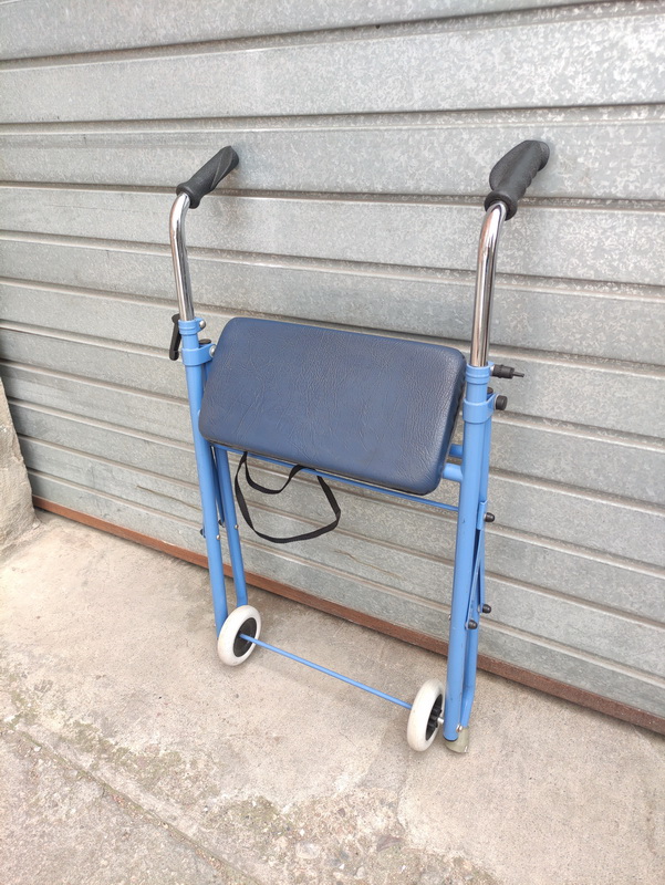 andador silla pleg altreg 2rued ortopedia 80-96x49x62 1u